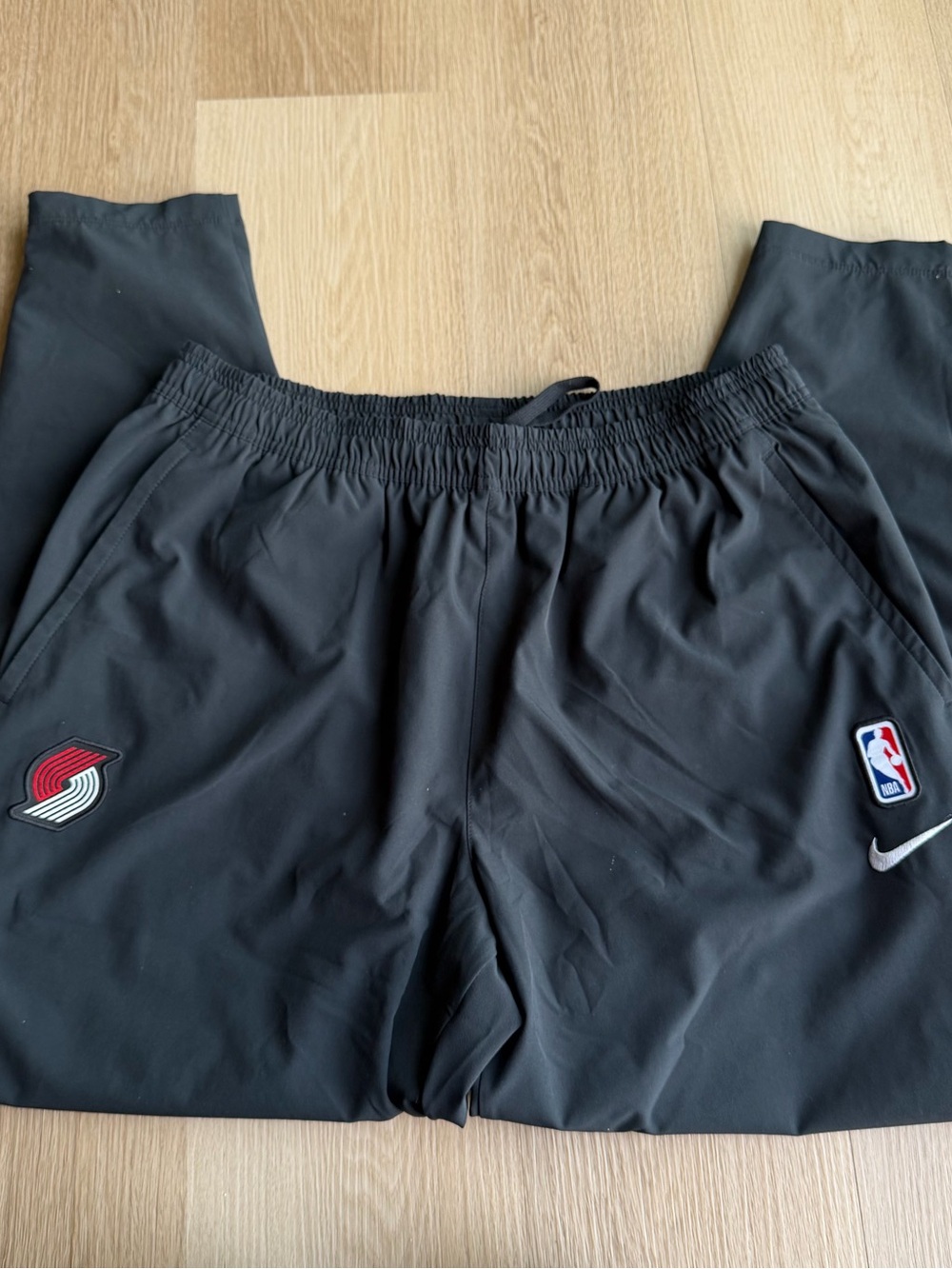 Nike Men’s Black Portland Trail Blazers NBA Logo Joggers